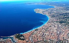 Studio neuf 25 m2, terrasse 35 m2 proche port Nice, Centre ville