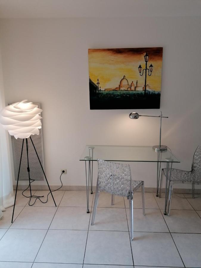 Studio neuf 25 m2, terrasse 35 m2 proche port Nice, Centre ville Extérieur photo